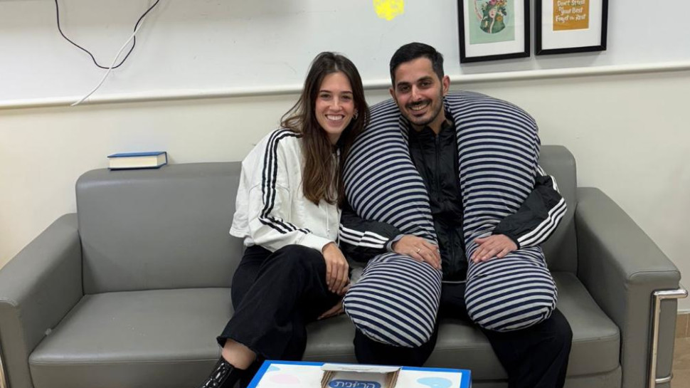 עומר כהן ואשתו (צילום: עמית קוממי)