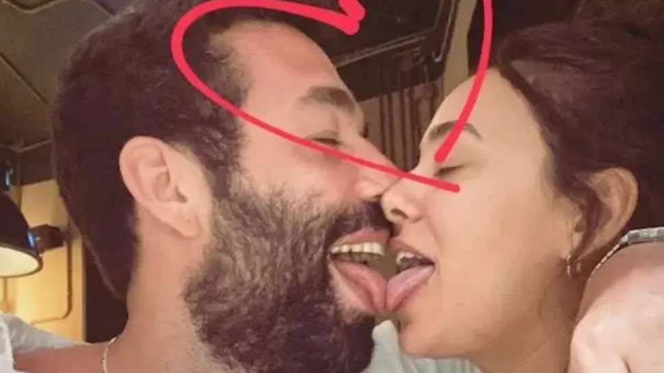רביד פלוטניק ובת הזוג מאורסים (צילום: רשתות חברתיות)