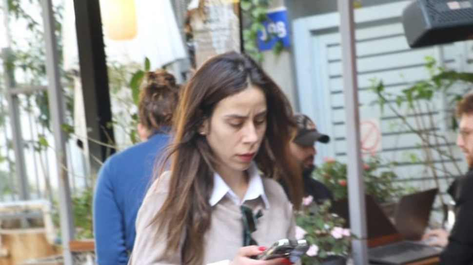 שרית פולק, פפראצי (צילום: פול סגל)