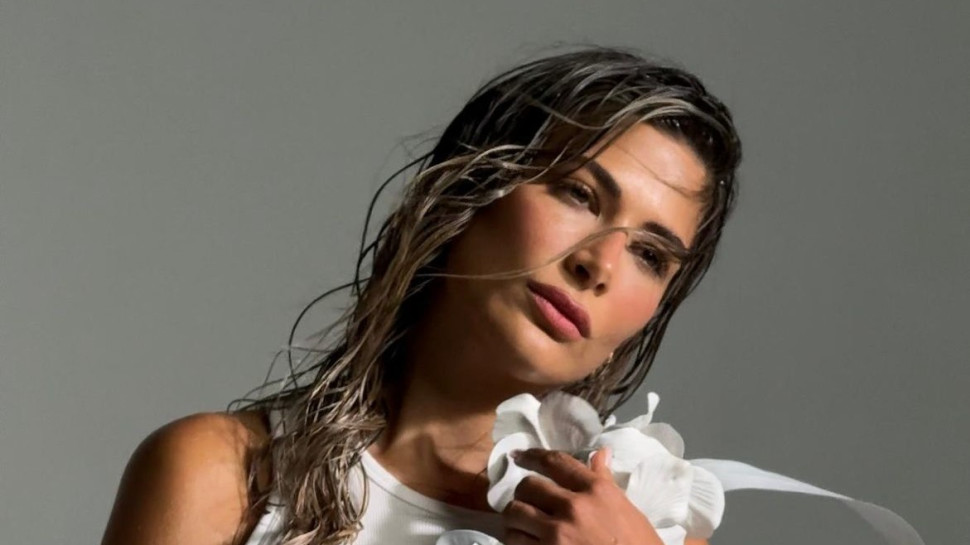 מירן בוזגלו בצילומים לקולקציה החדשה לרנואר (צילום: עדי שנפיק)