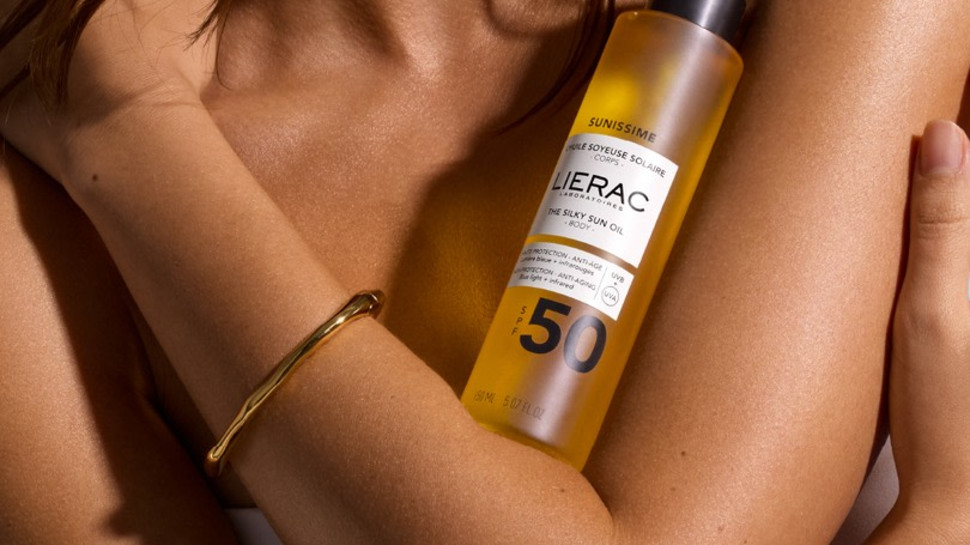 שמן גוף ליראק פריז (צילום: יחצ חול)