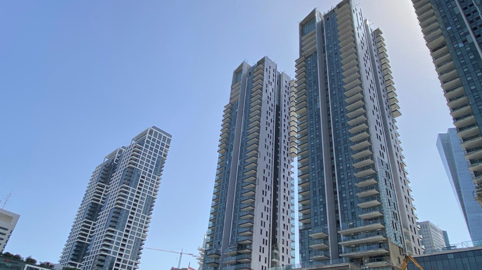 מגדלי מגורים בתל אביב (צילום: אבשלום ששוני)