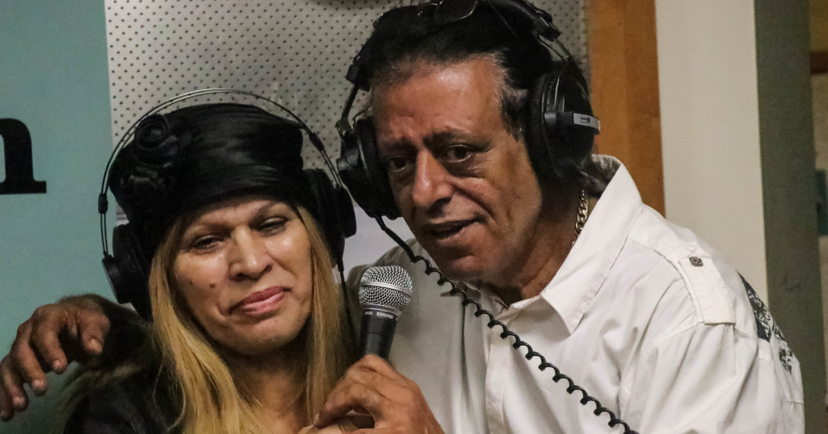 שימי תבורי ויהודית באומן שרים אריק איינשטיין - חילול הקודש ...