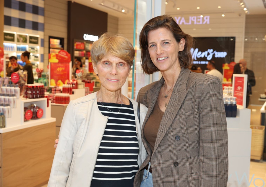 ענת בוגנר ואילנה קאופמן  (צילום: רפי דלויה)