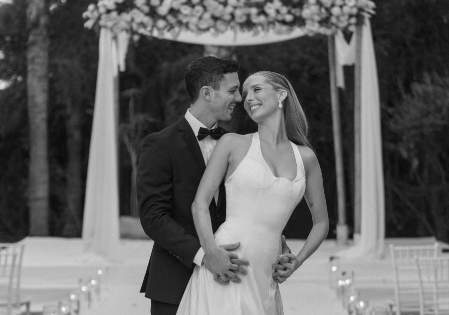 רון שורק ובעלה תומי (צילום: your_story_wedd)