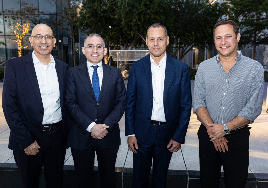 רז קינסטליך, אייל בן סימון, ישראל אוזן ובני גבאי  (צילום: לנס הפקות)