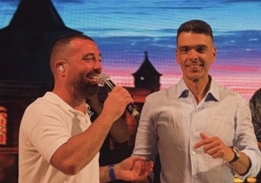 שלום מקנזי ועומר אדם  (צילום: אינסטגרם)