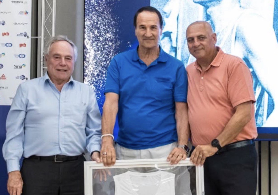 עמוס פרישמן, טל ברודי ויאיר המבורגר  (צילום: איגוד הכדורסל)
