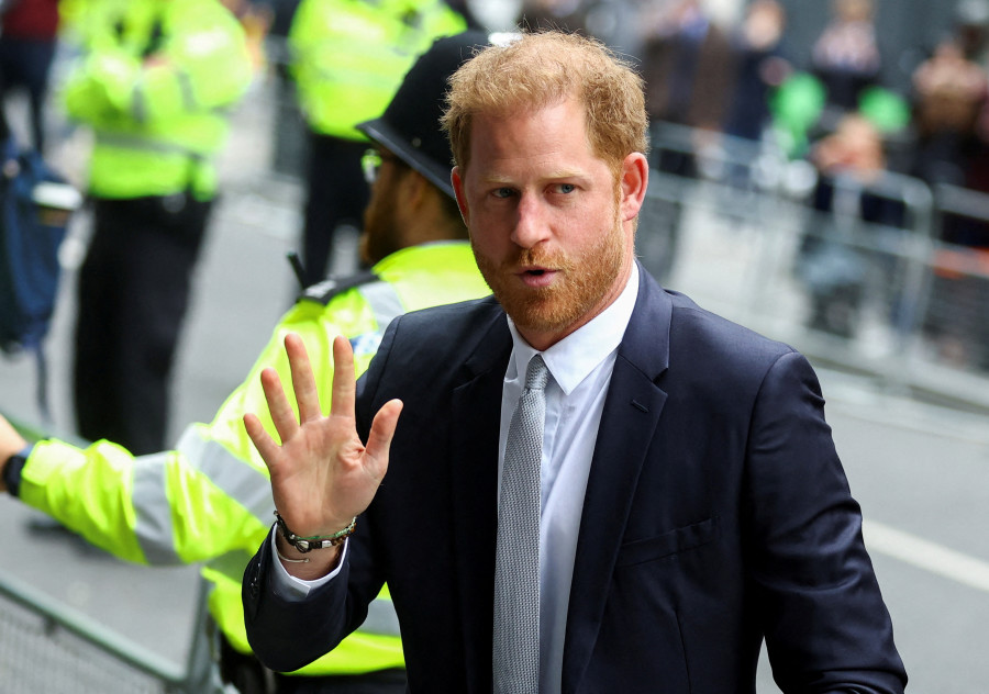 הנסיך הארי בבית המשפט (צילום: REUTERS/Hannah McKay TPX IMAGES OF THE DAY)