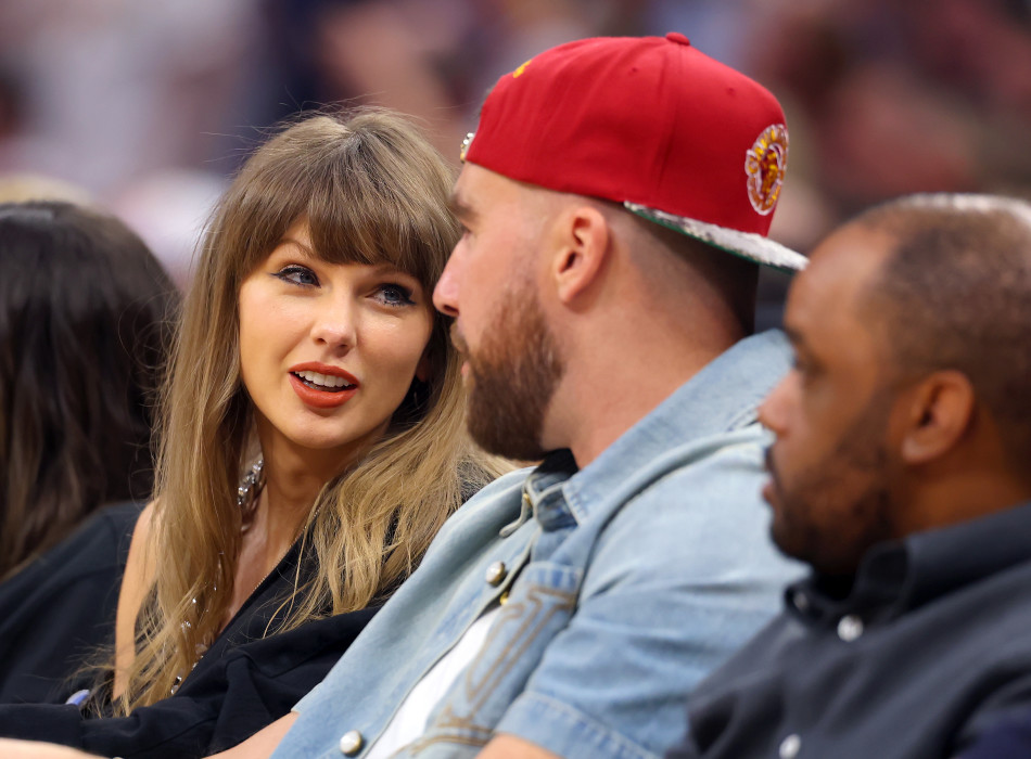 טיילור סוויפט טראוויס קלסי (צילום: Gregory Shamus/Getty Images)