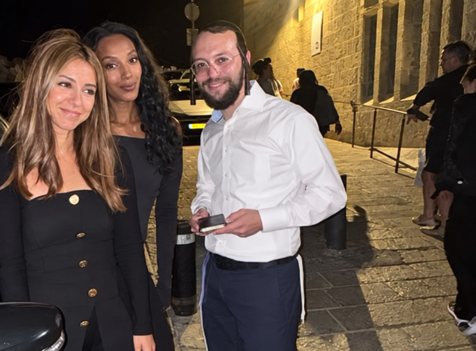 עדי זריפי ואלמז מנגיסטו בכותל (צילום: צילום מסך אינסטגרם)