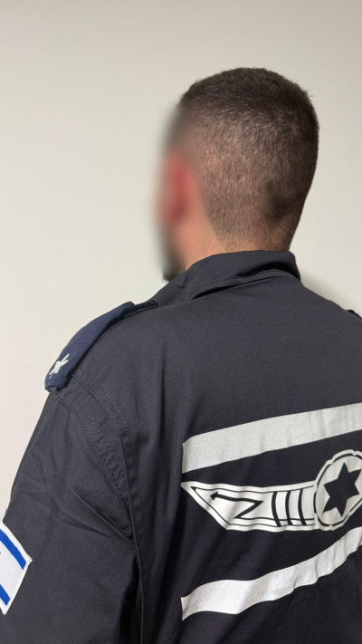 רסן א', טכנאי מטוסים