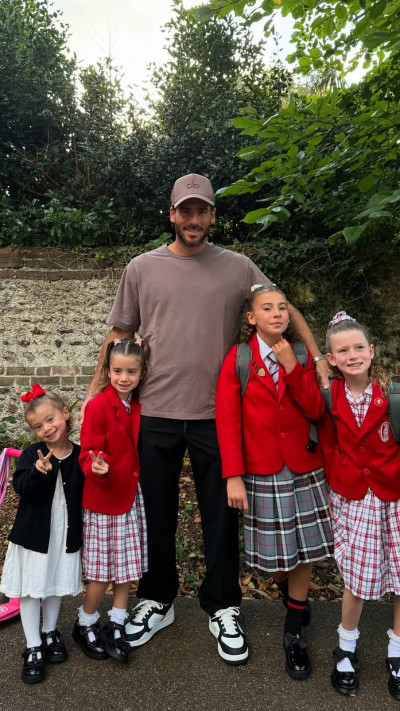 תומר חמד ובנותיו