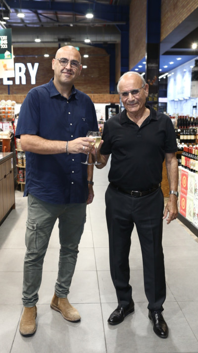 בכירי רשת טיב טעם בטקס חגיגי  (צילום: אסף לב)