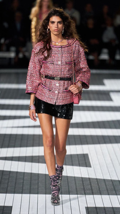 סאן מזרחי בתצוגה של Chanel (צילום:  Vogue Runway )