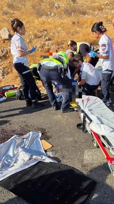 זירת התהפכות רכב בכביש 465