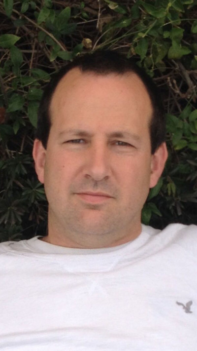 ד''ר אורן גיל-אור, מרצה וסגל בבית-הספר לניהול וכלכלה באקדמית תא-יפו