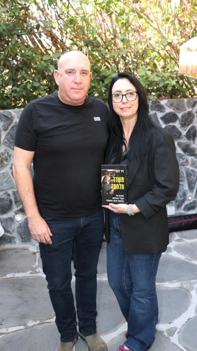 ניר דבורי ואשתו שגית (צילום: אור גפן, יח''צ)