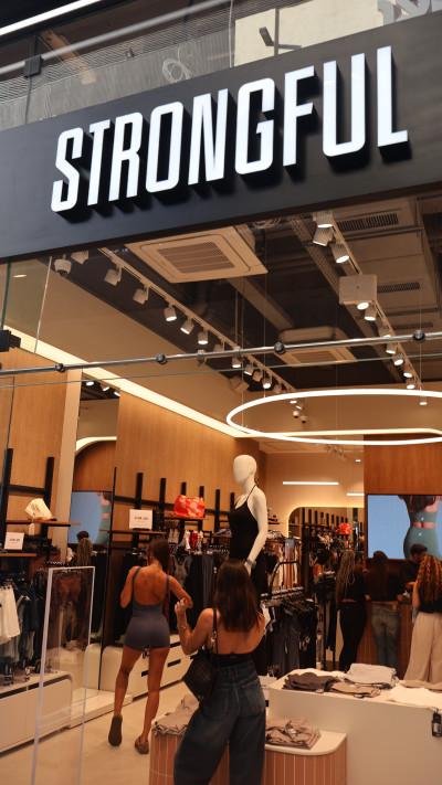 סטרונגפול חנות