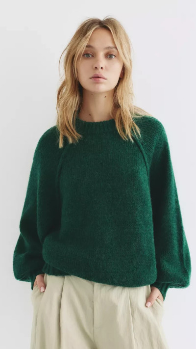 סוודר עם שרוולים בנפח | פול אנד בר (צילום: אתר רשמי)