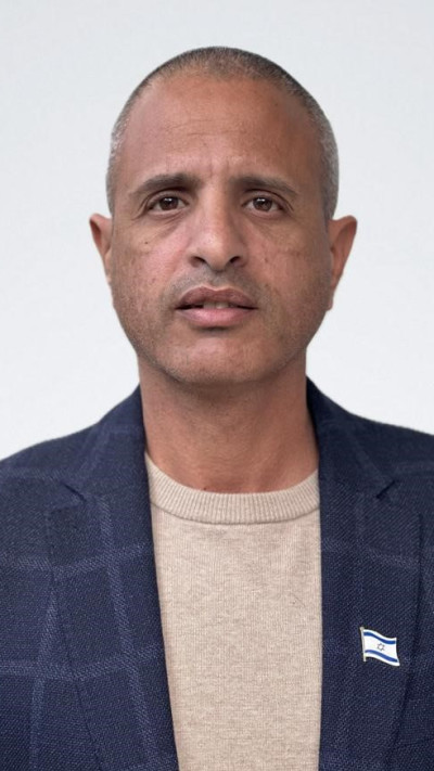 עו''ד גיא בוסי