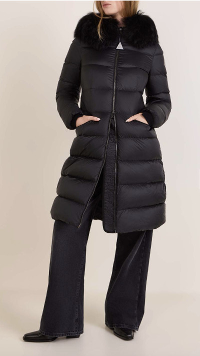 מעיל מונקלייר לפקטורי 54 (צילום: אתר רשמי)