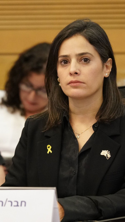 ח''כ עדי עזוז (יש עתיד)