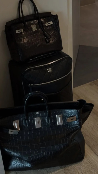 ככה היא טסה: המזוודות של קיילי ג׳נר