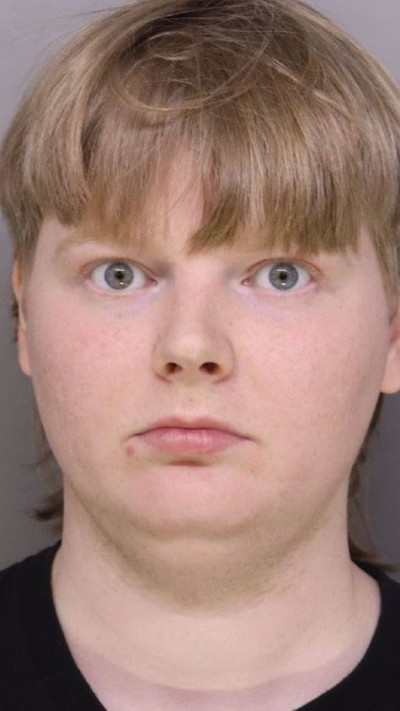 וויליאם דפור, חשוד שפרץ לביתו של סגן נשיא ארה''ב, ג'יי די ואנס