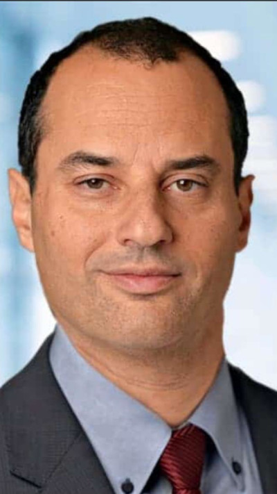 איש העסקים יקיר גבאי, הישראלי היחידי במועצת השלום של טראמפ