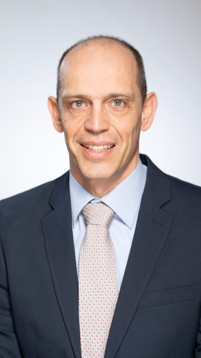 מנכ''ל בנק ירושלים, יאיר קפלן