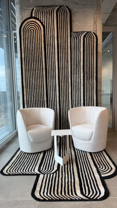 אולם תצוגה חדש RUGS&amp;CO 