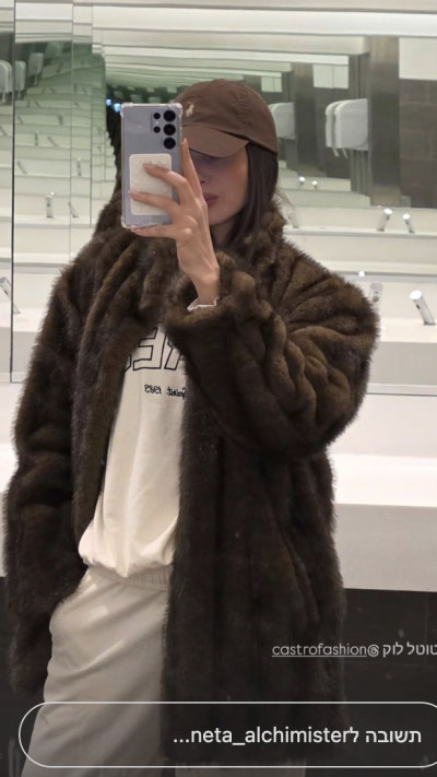 נטע אלחמיסטר בלוק טיסה של קסטרו (צילום: אינסטגרם)