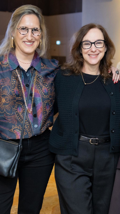 יעל גורן-וגמן ותמר סלע (צילום: יעל אילן ואוהד הרכס, מכון ויצמן למדע)