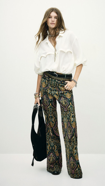 BASH לבוטיק 77 - 700  ש''ח (צילום: יחצ חול)