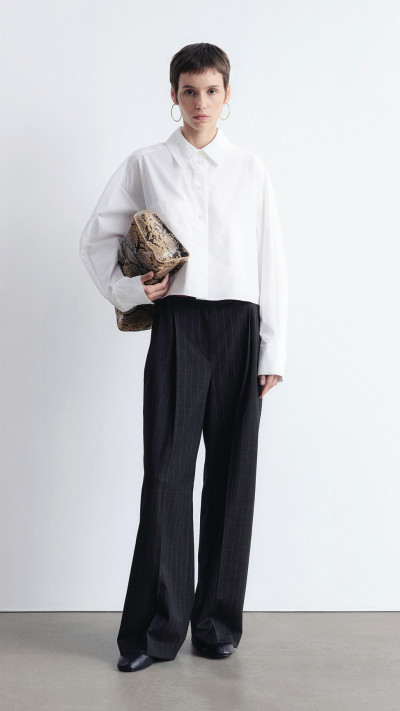 מותג AND OTHER STORIES חולצה, מחיר 355 שח (צילום: יחצ חול)