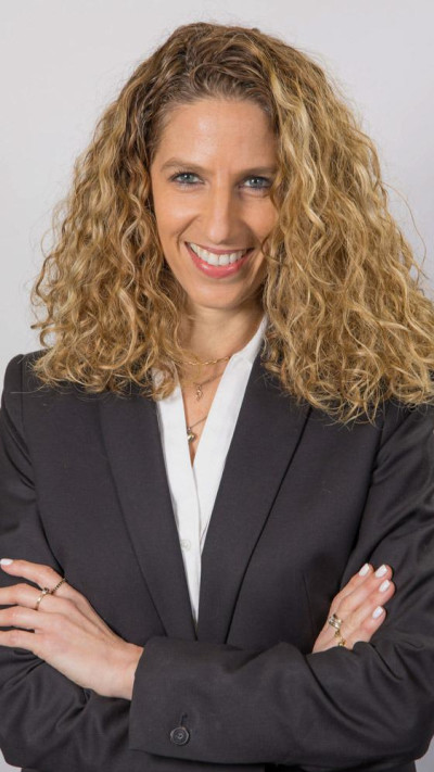 יעל שילוני מנכ״לית גלעד יחסי ממשל ולובינג