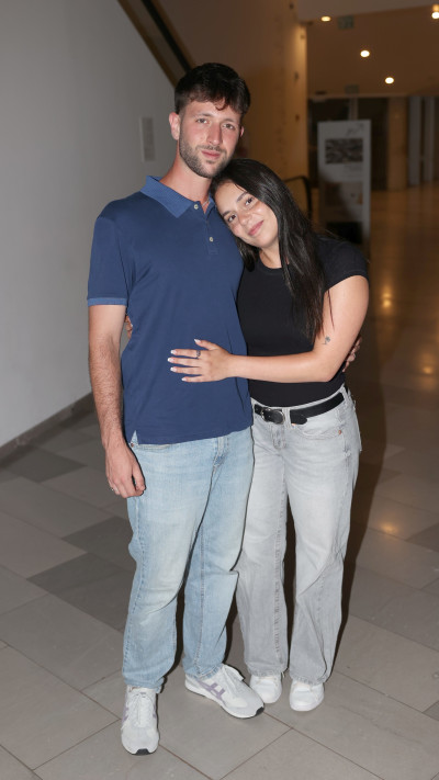 איתי רוזנבליט ובת הזוג (צילום: אור גפן)
