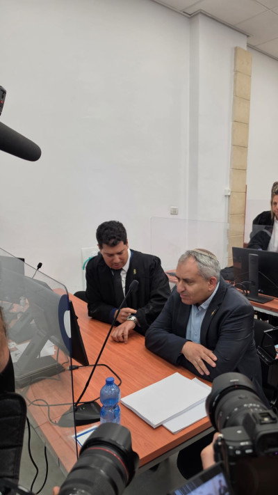 זאב אלקין בבית המשפט