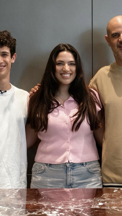 יוני אביבי, נעה ריינהולד ואמיר בנאי (צילום: יחצ רהב מדיה)