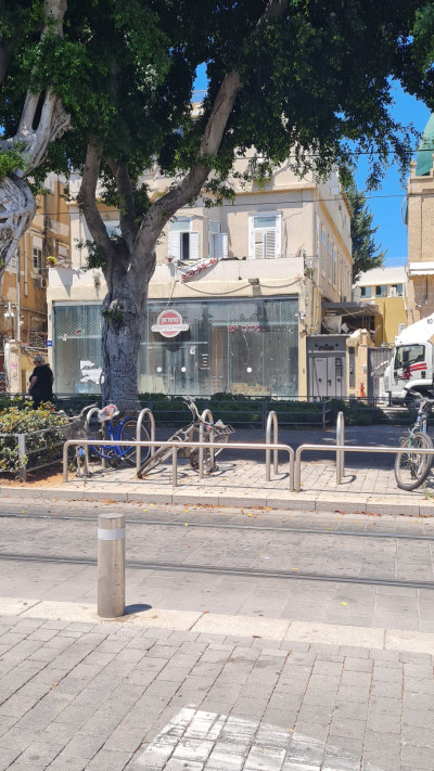 העסקים בשדרות ירושלים ביפו