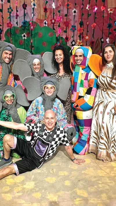 מימין מור אזולאי ובמרכז יונה אדם (צילום:  באדיבות תיאטרון הילדים והנוער בש)