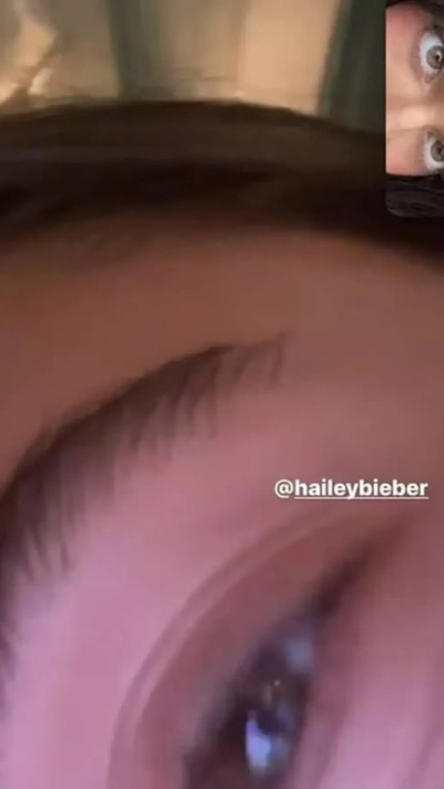 הסטורי שהתחיל הכל - היילי ביבר וקיילי ג'נר (צילום: צילום מסך אינסטגרם)