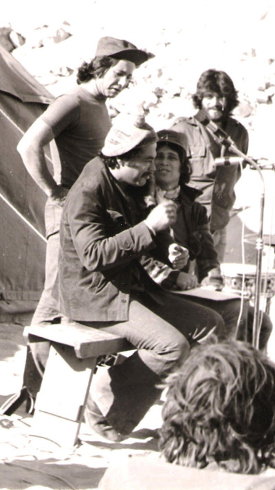 ג'ו קוט ואריה מוסקונה, ששי קשת ויהודה בארקן