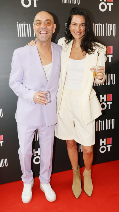 פבלו רוזנברג ובת זוגו ליאן זקס בפרימיירה לסדרה ''טיטו ורוחו'' (צילום: רפי דלויה, HOT)