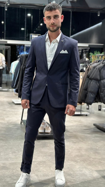 שניר בורגיל (צילום: CANDID)