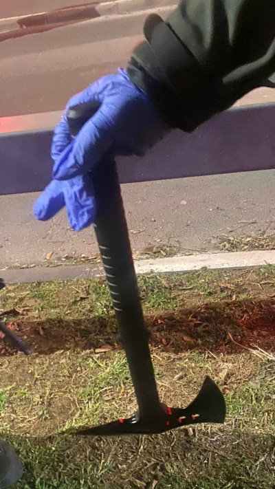 הגרזן שנתפס ברשות החשוד