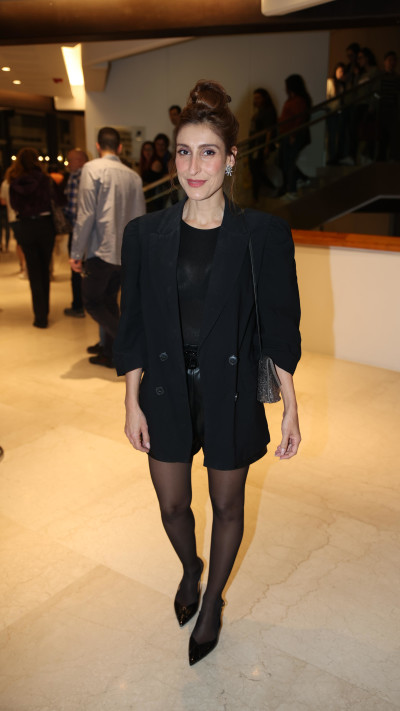 שני כהן בפרימיירה של ''הקומדיה על שוד הבנק''  (צילום: אור גפן)