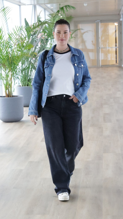 לא תחזור ללבוש חולצת בטן: שיר מורנו