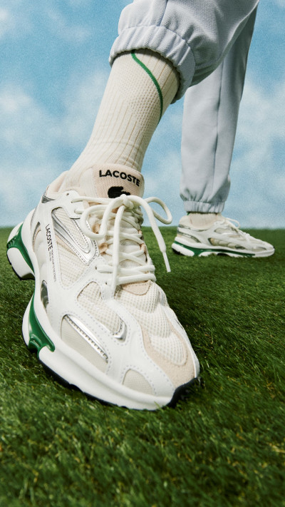 LACOSTE משיק את נעלי הסניקרס מדגם L003 2K24 ואנחנו התאהבנו